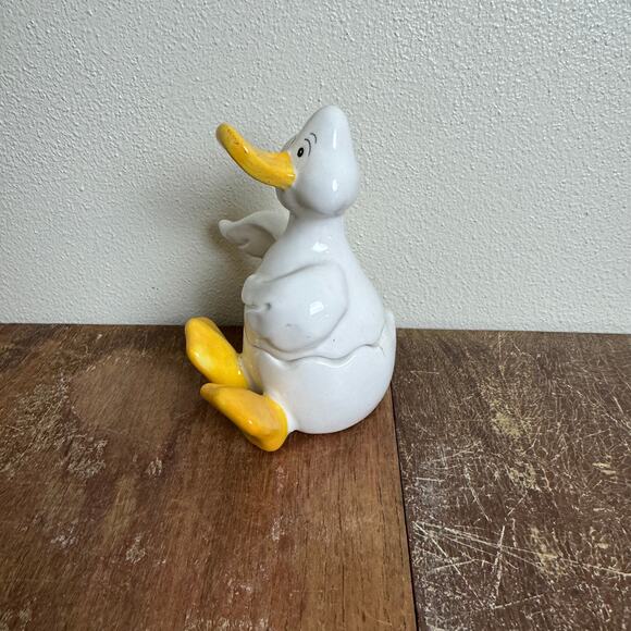 Ganz White Yellow Novelty Duck Stacking Figural Salt and Pepper Shaker Set - Picture 2 of 7